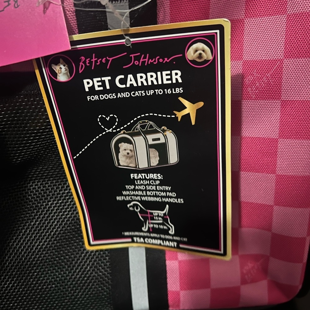 Pet Carrier Bag in Pink Checkered Design - Picture 2 of 8